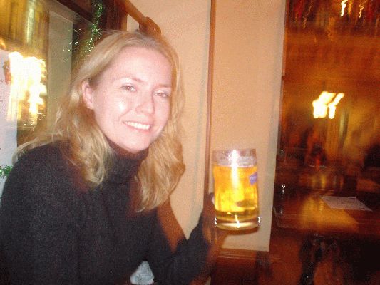Istanbul Dec 30, 2004
Eves Beer
